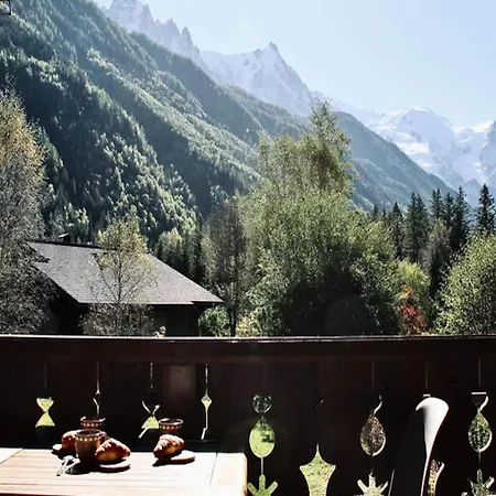 3 For 4 People * Chamonix